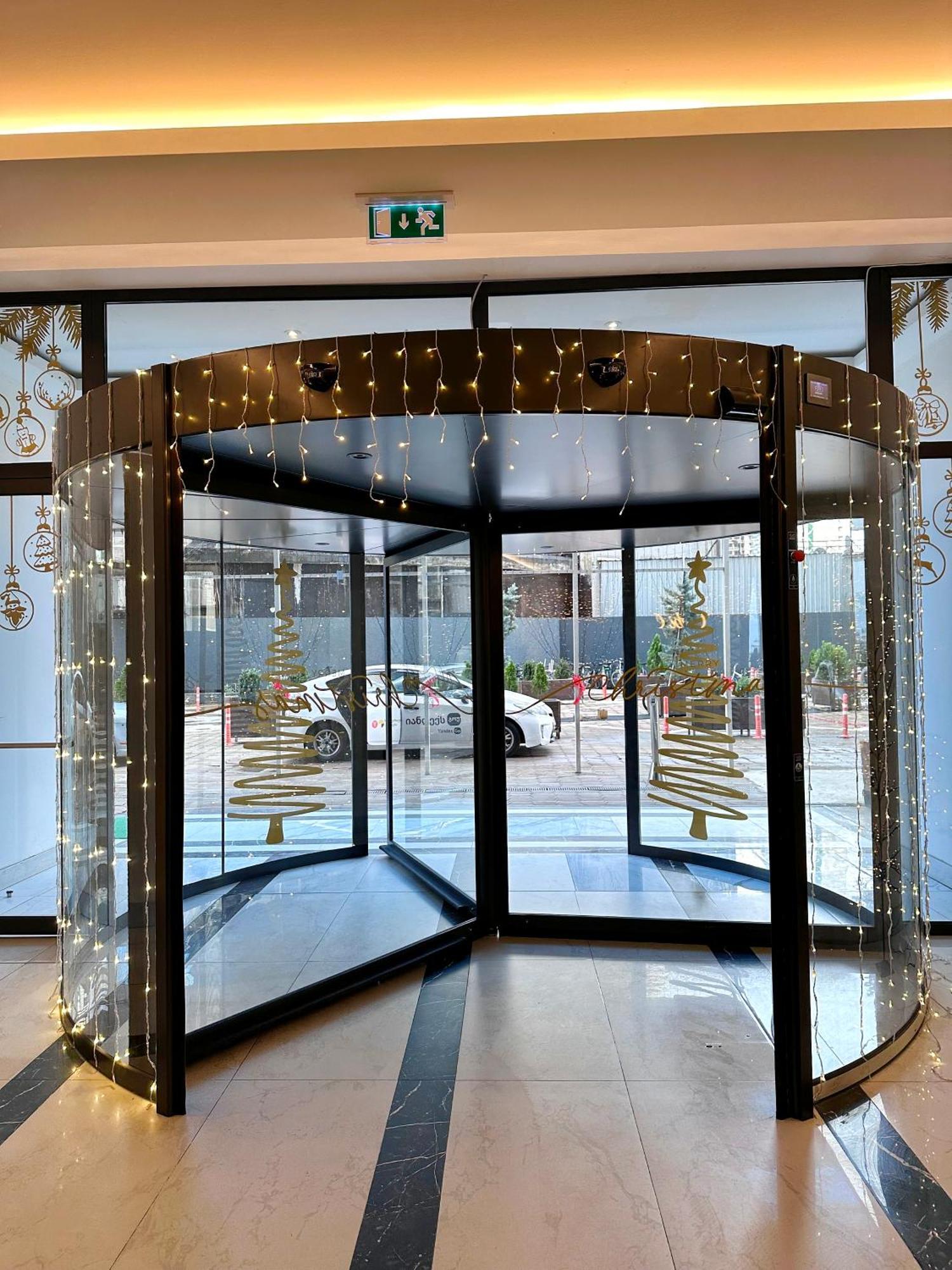 Best Location Apartments In 바투미 외부 사진