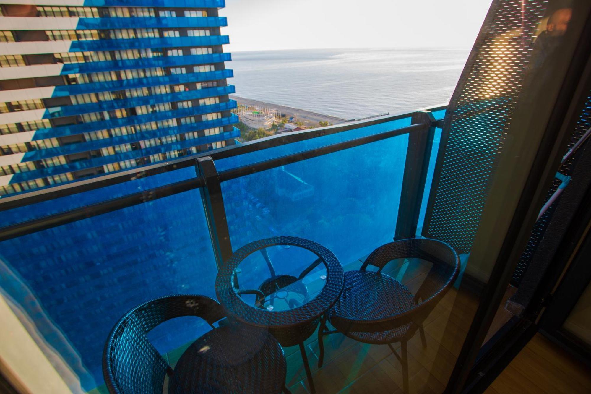 Best Location Apartments In 바투미 외부 사진