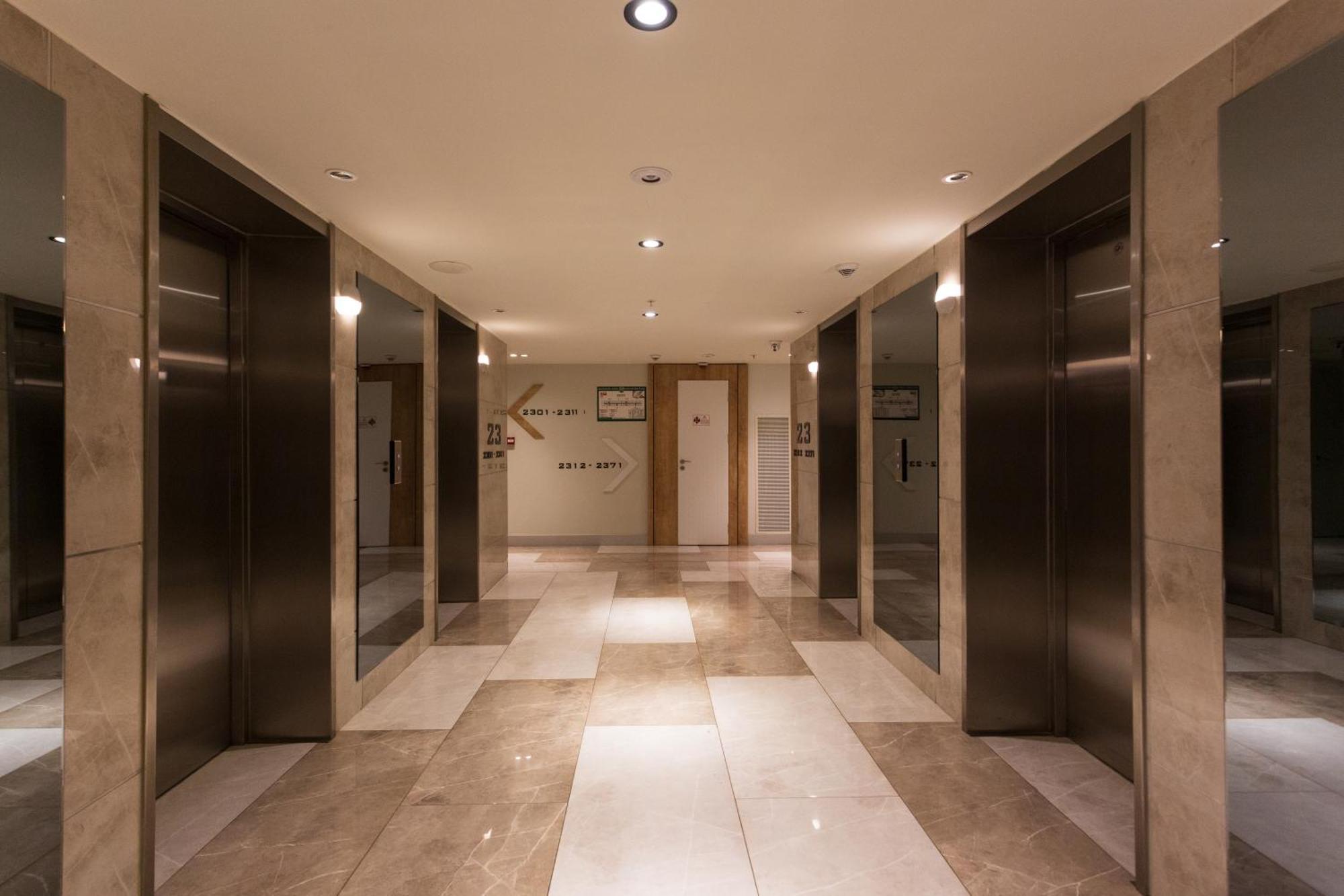 Best Location Apartments In 바투미 외부 사진