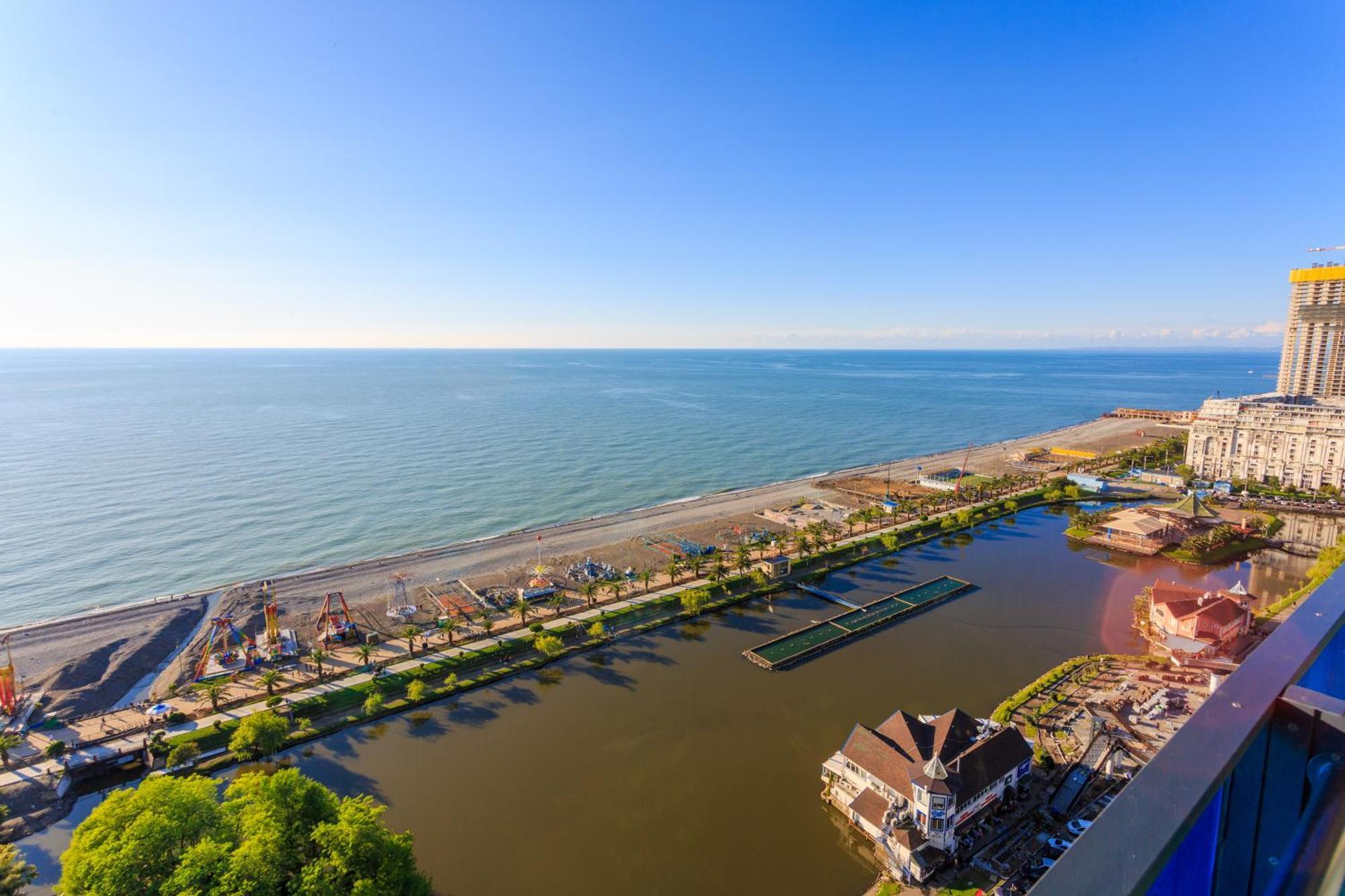 Best Location Apartments In 바투미 외부 사진