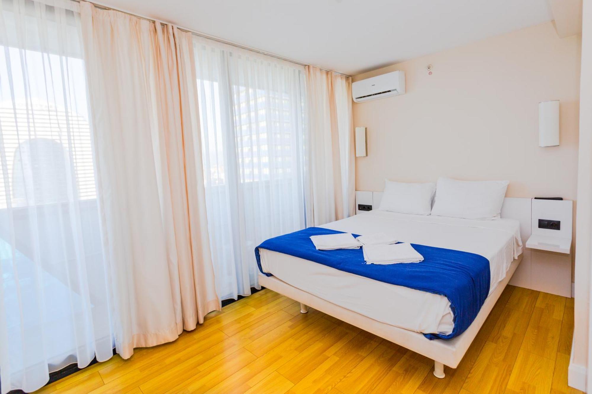 Best Location Apartments In 바투미 외부 사진